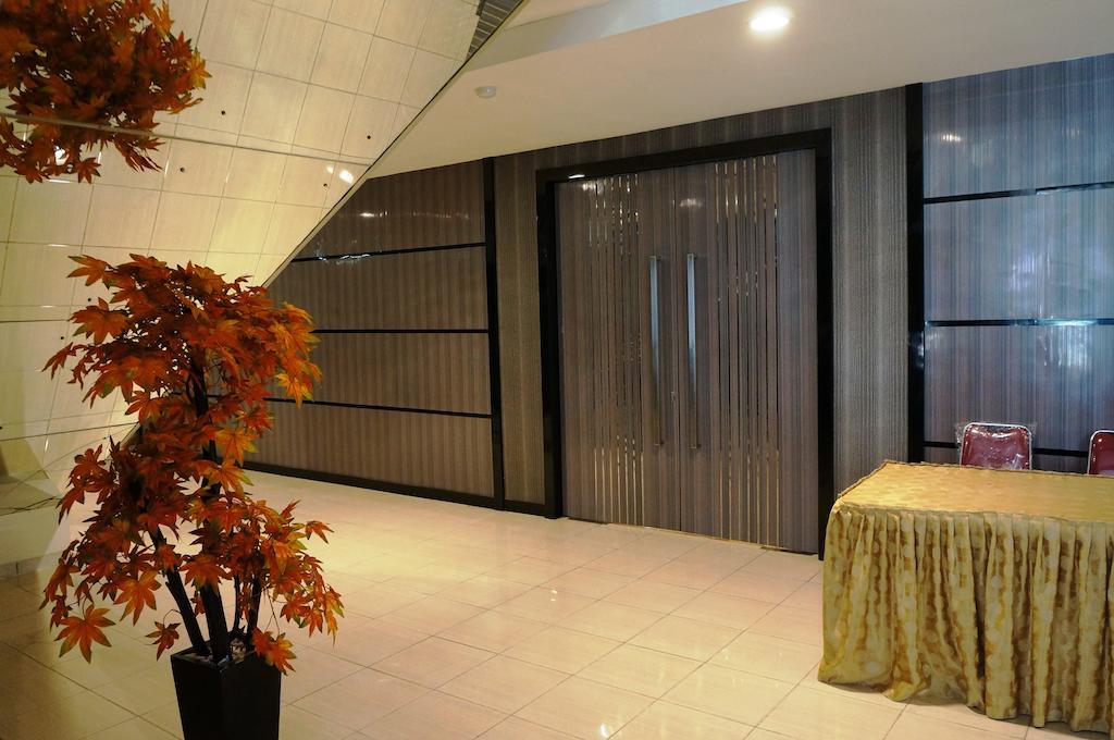 Quin Centro Hotel Palembang Zewnętrze zdjęcie